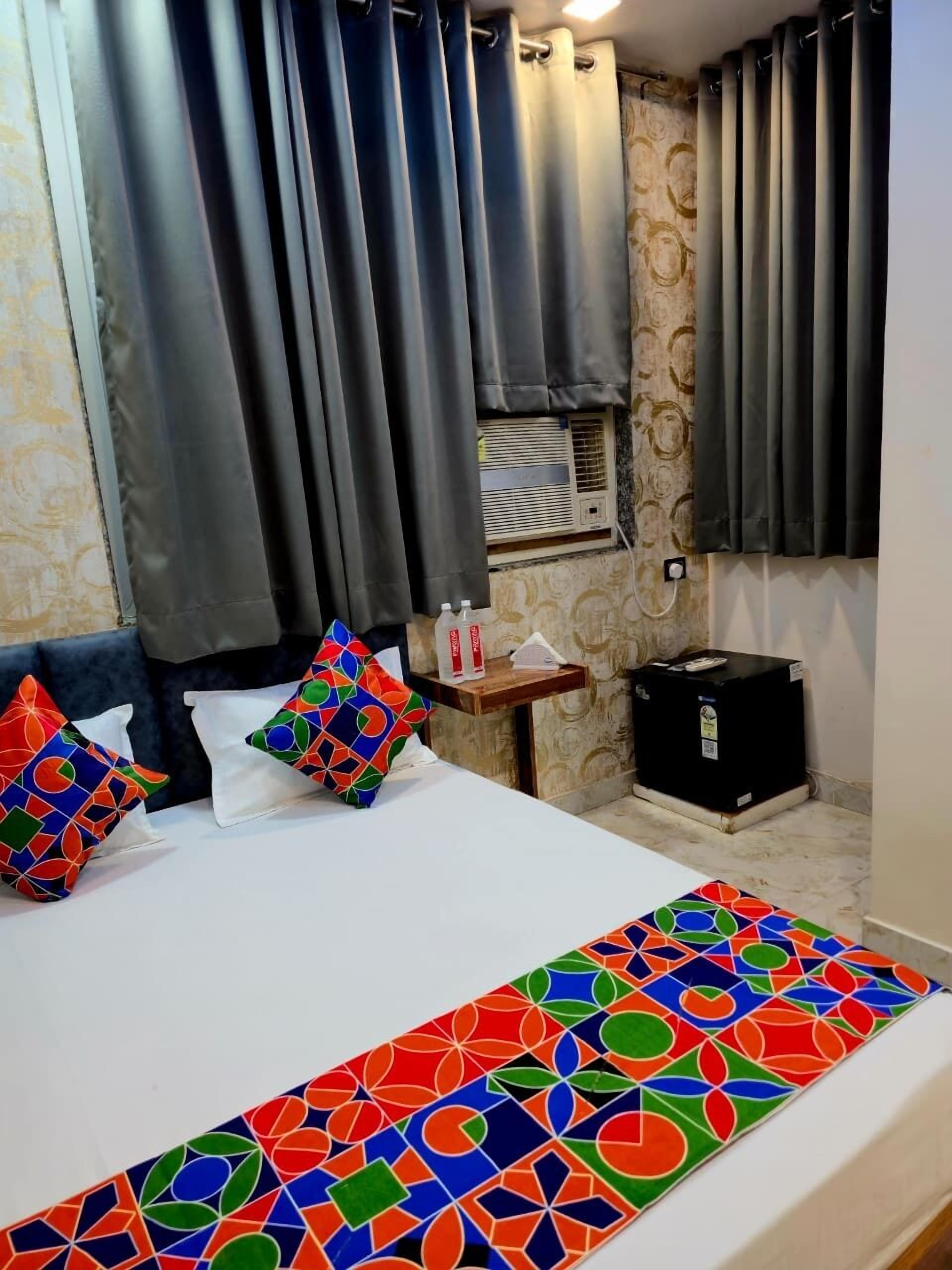 Superior Room | Premium bedding, down comforters, free WiFi, bed sheets