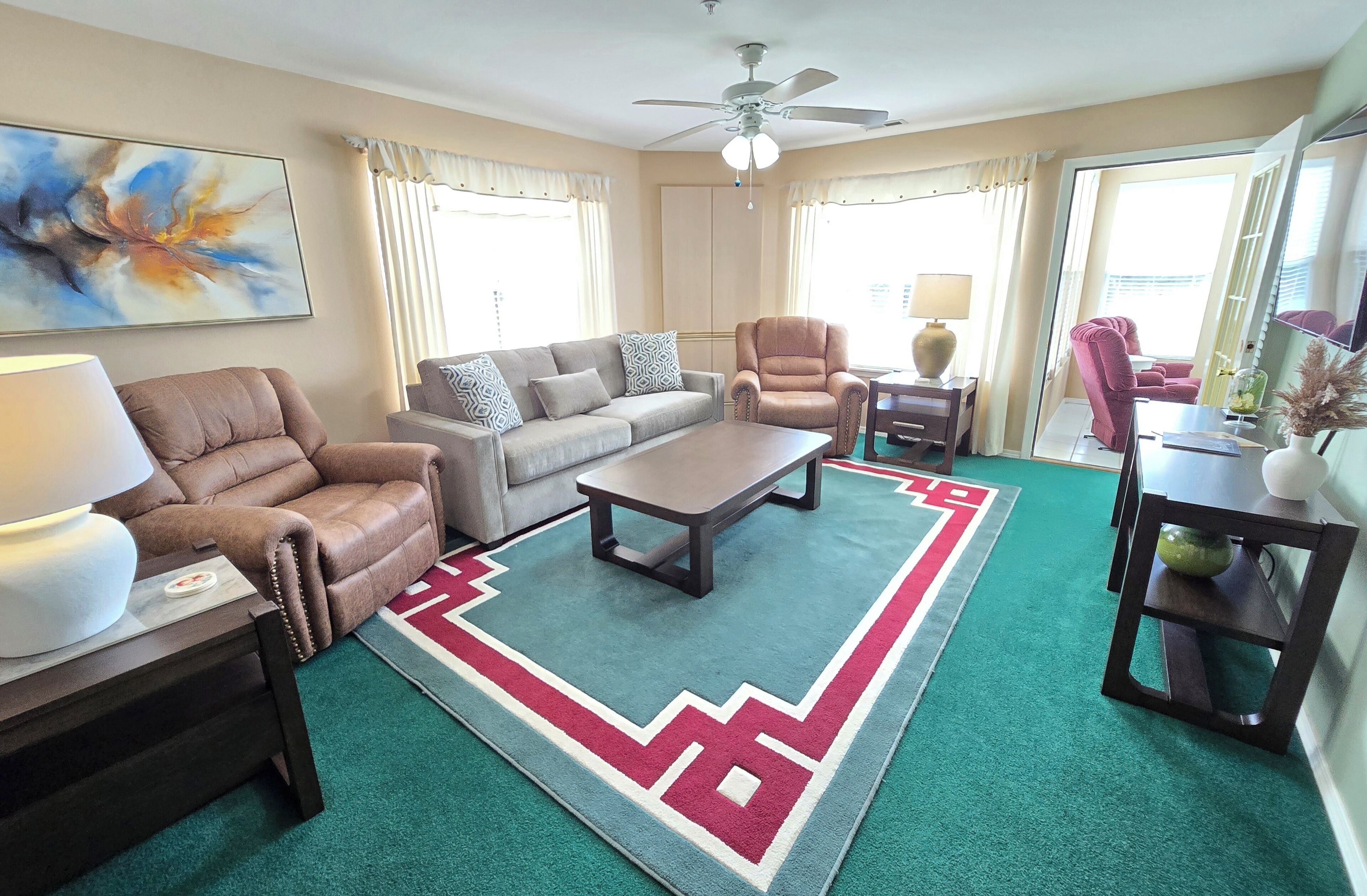 Welcome to your gorgeous Fairways Royale Walk-in Suite! No steps or stairs!