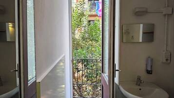 Twin kamer, uitzicht op stad | Gratis wifi