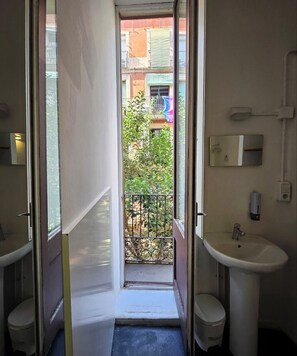 Twin Room, City View | Free WiFi