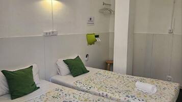 Twin kamer, uitzicht op stad | Gratis wifi