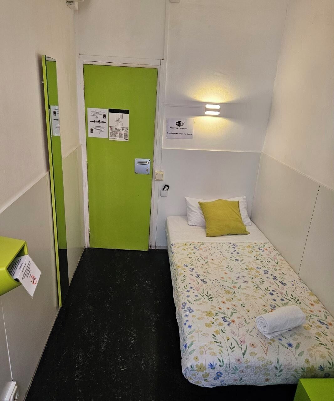 Economy Single Room | Free WiFi