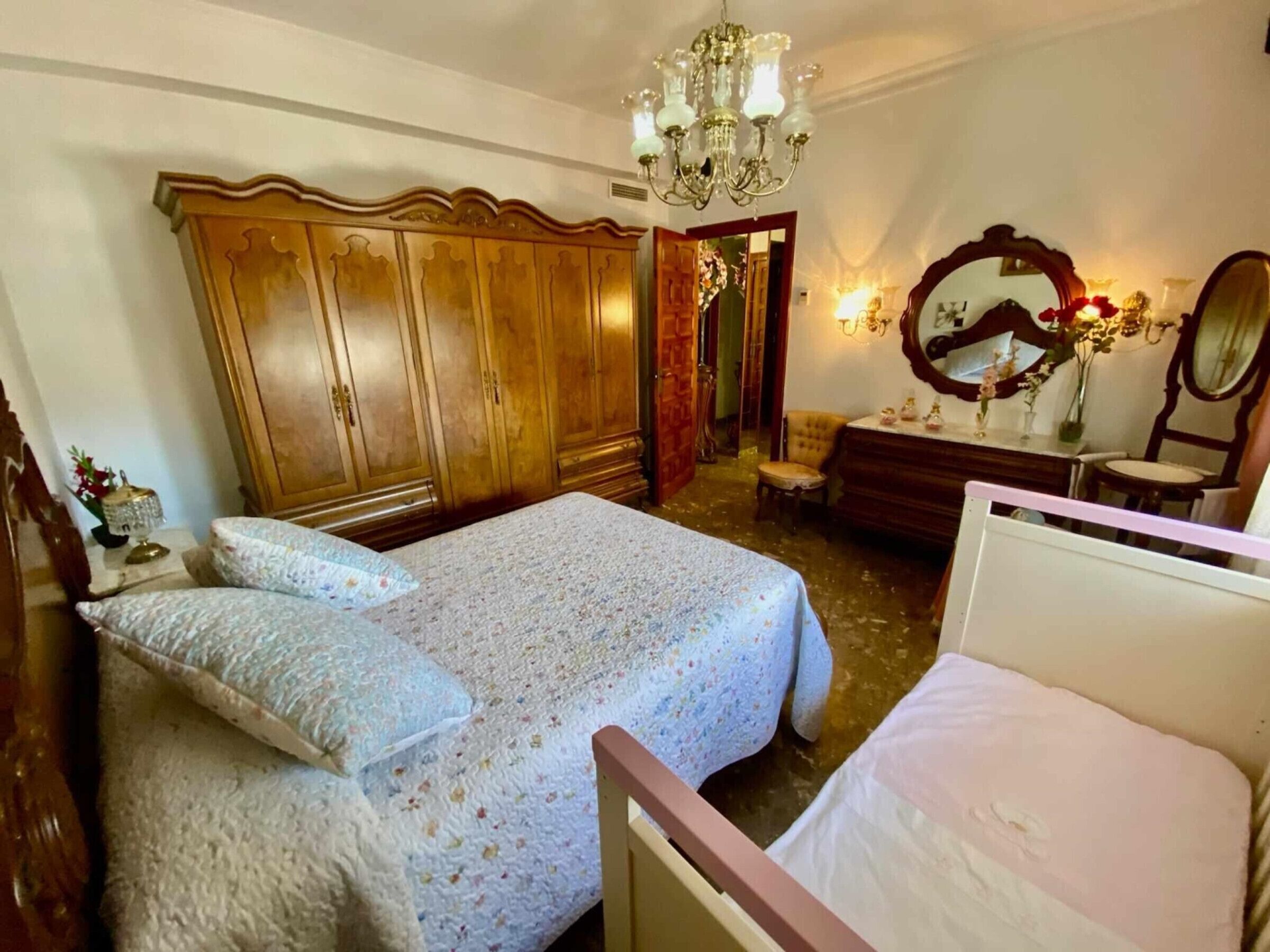 5 chambres, Wi-Fi gratuit, draps fournis