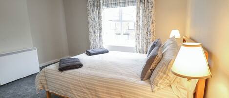 1 chambre, décoration personnalisée, ameublement personnalisé