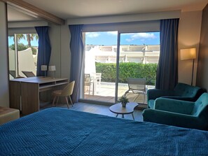 Room - Studio for 2 with terrace in Cap d'Agde (Cap d'Agde)