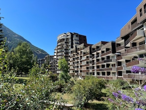 Esterni