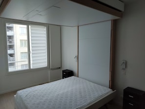 1 bedroom, iron/ironing board, bed sheets