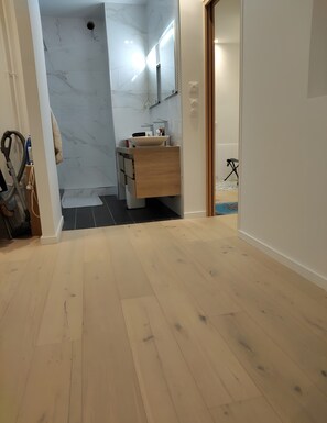 Interior - Studio 'Aura' in Paris (Paris)