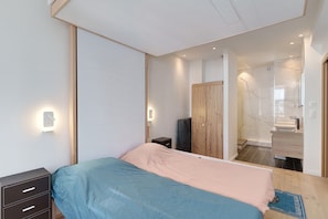 1 Schlafzimmer, Bügeleisen/Bügelbrett, Bettwäsche