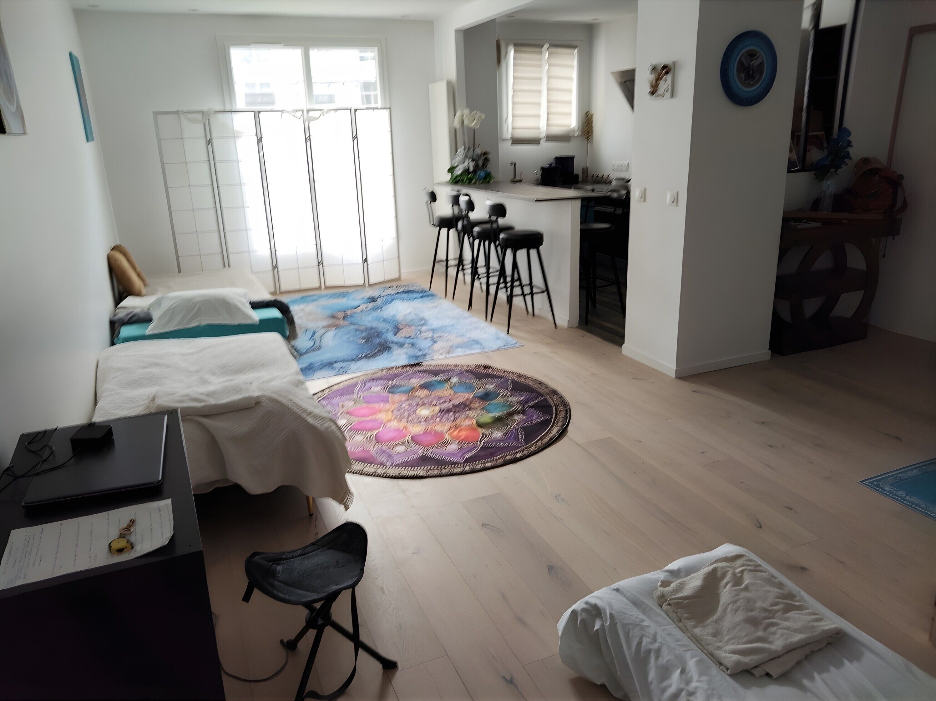 1 chambre, fer et planche à repasser, draps fournis