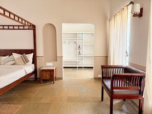Desk, laptop workspace, free WiFi - Love Story by Purple Door Villas (Siolim)