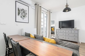 Apartment, Balcony | Iron/ironing board, free WiFi - RentPlanet - Fort Wola (Warsaw)