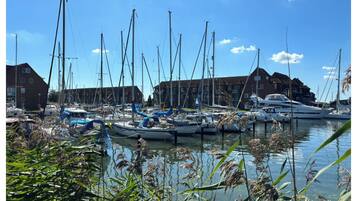 Marina/club náutico