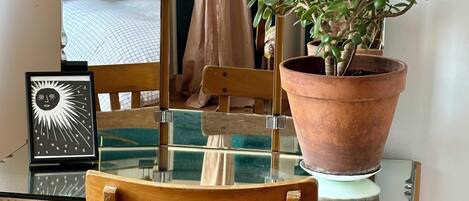 3 chambres, fer et planche à repasser, Wi-Fi, draps fournis