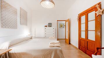 2 bedrooms, WiFi, bed sheets