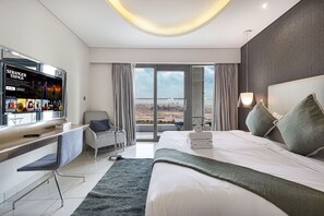 1 chambre, bureau, fer et planche à repasser, Wi-Fi