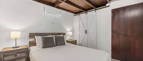 4 chambres, fer et planche à repasser, lit parapluie, Wi-Fi gratuit