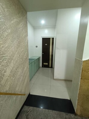 Schreibtisch, kostenloses WLAN