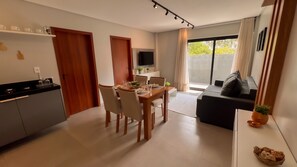 Apartment, Smoking | 2 bedrooms - Apto a 100m da Praia c 2 su tes Wi Fi e Piscina (Japaratinga)