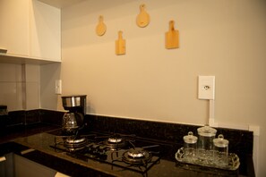 2 bedrooms - Apto a 100m da Praia c 2 su tes Wi Fi e Piscina (Japaratinga)