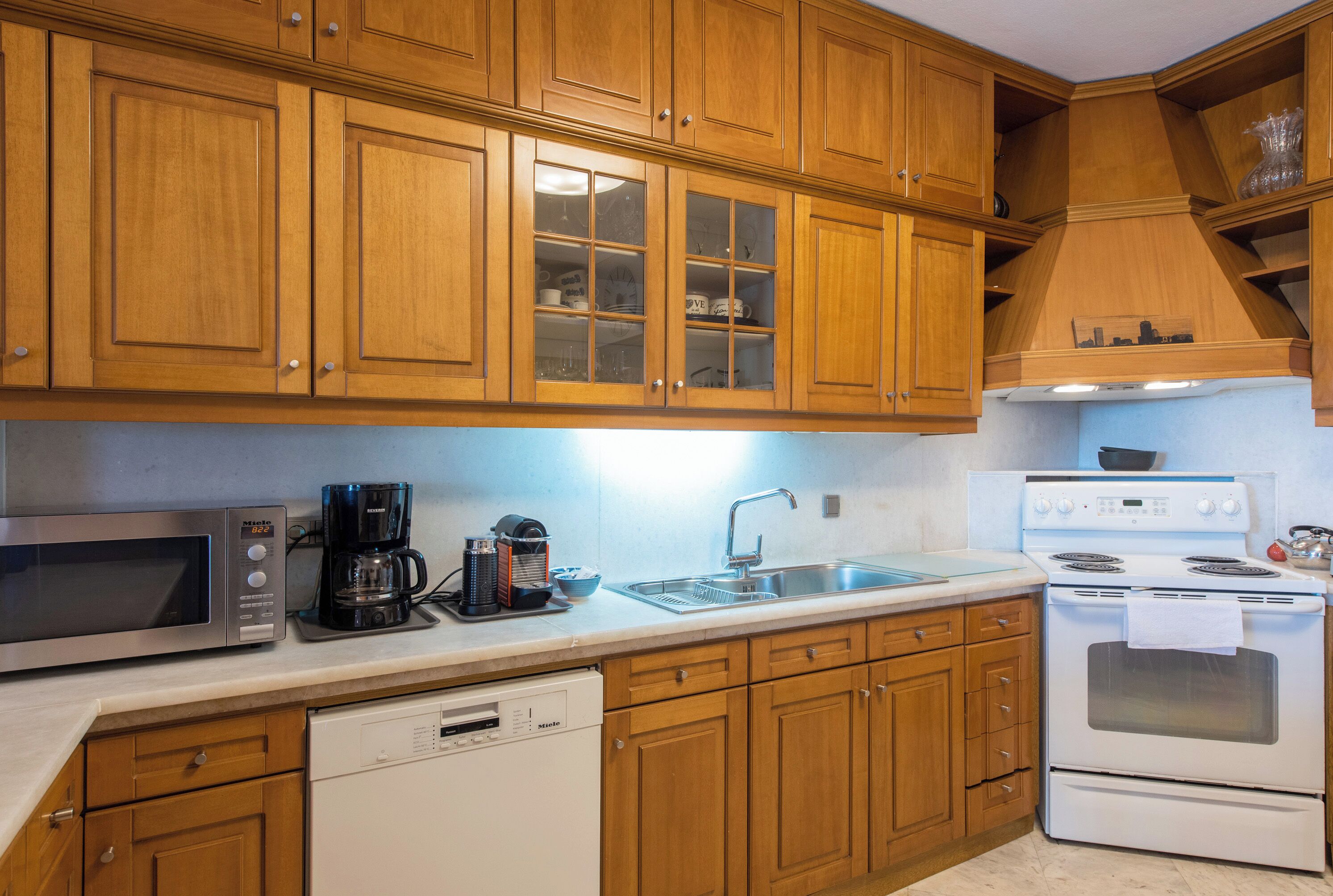 Apartment, 3 Schlafzimmer, Balkon, Stadtblick | Eigene Küche | Wasserkocher mit Kaffee-/Teezubehör, Wasserkocher