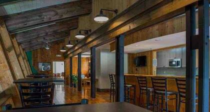 Come enjoy our 5 bedroom Chalet in Wilmington, Vermont through all 4 seasons!