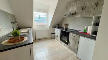 Microwave, oven, stovetop, dishwasher