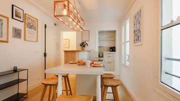 Apartamento | Opções para refeição no quarto