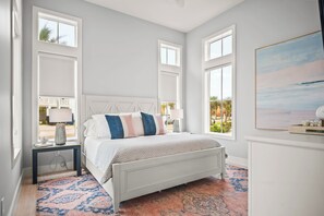 5 bedrooms, iron/ironing board, WiFi, bed sheets