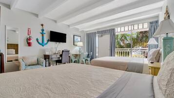 Een strijkplank/strijkijzer, wifi, beddengoed