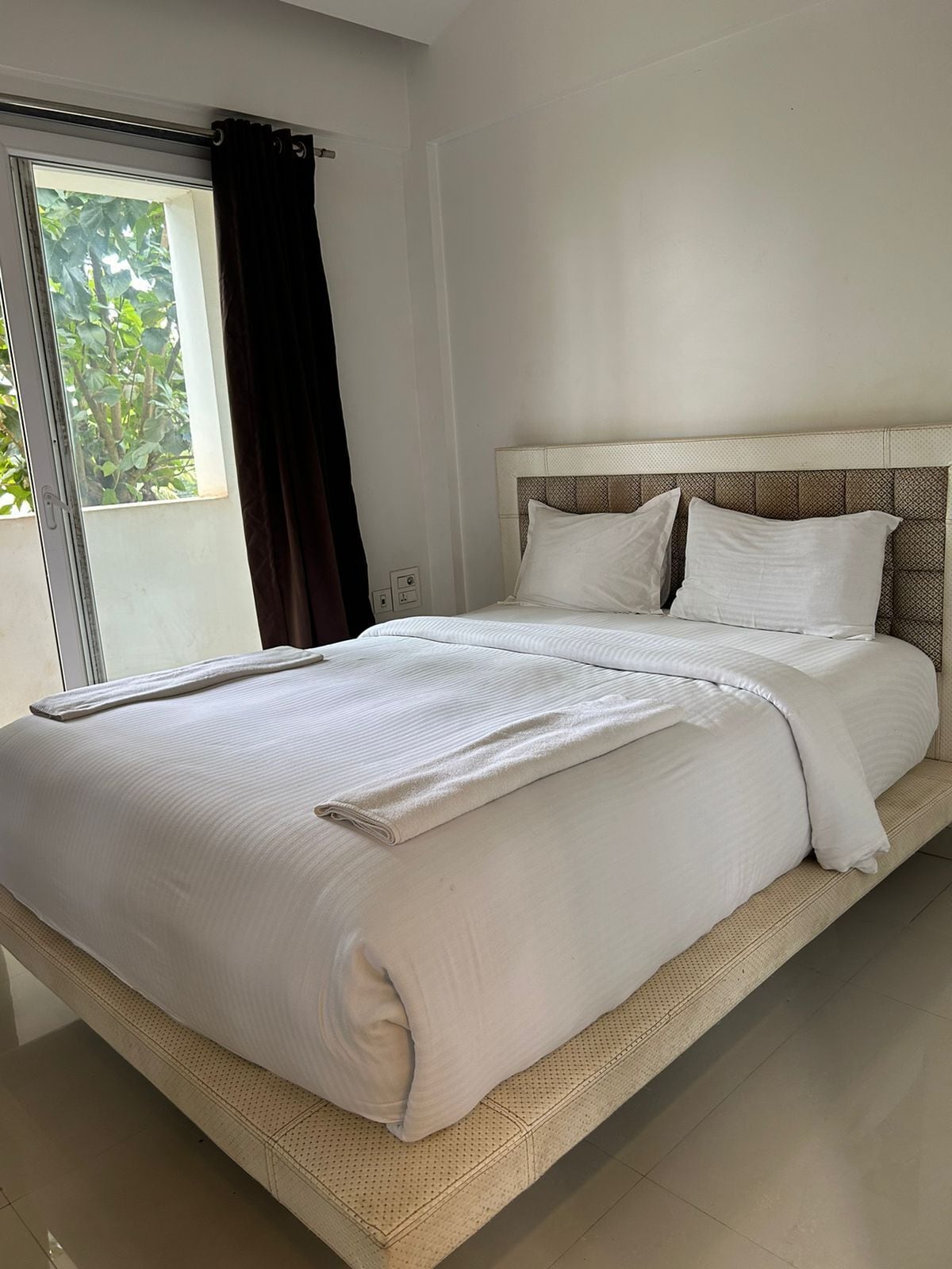 Deluxe Apartment | Free WiFi