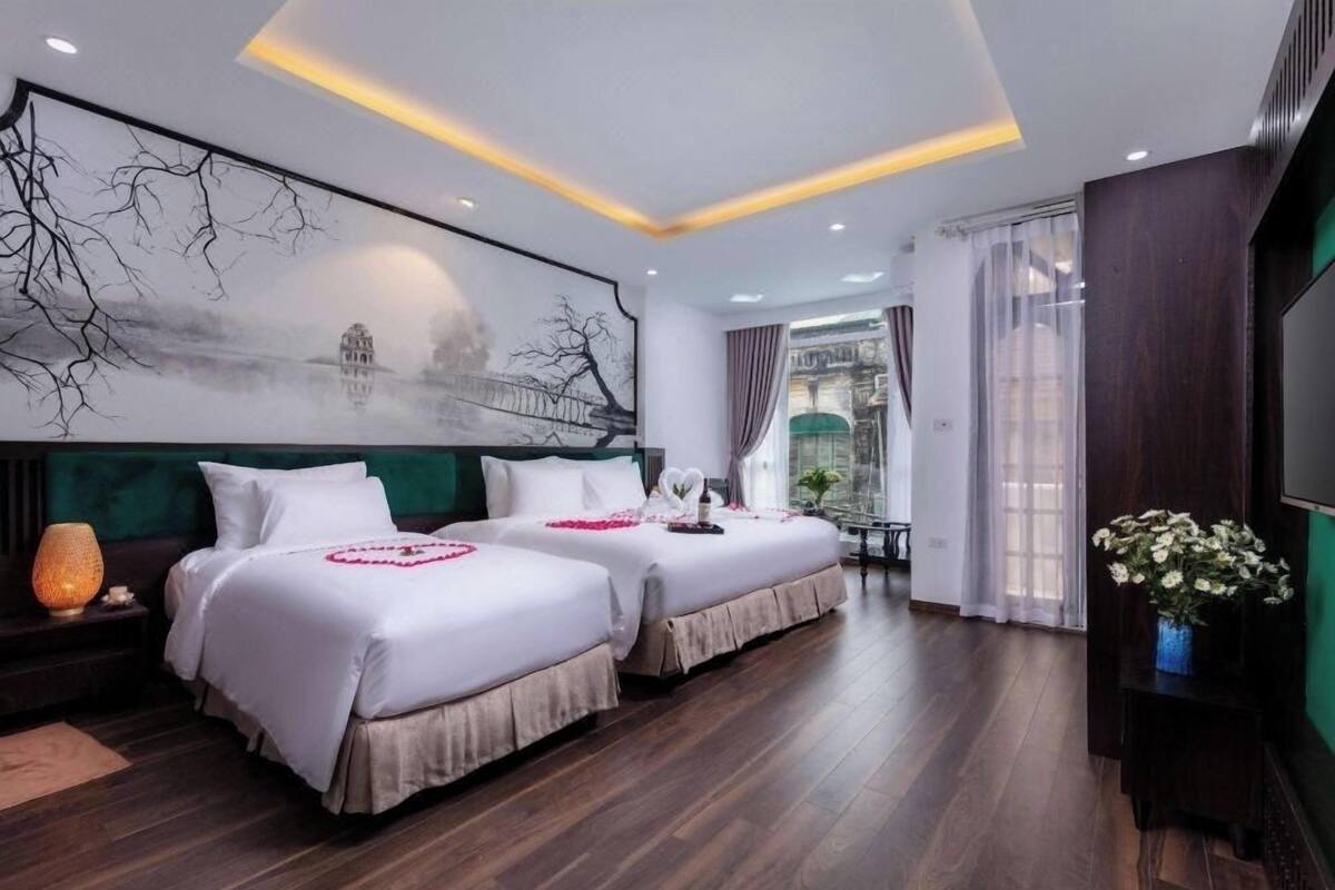 Triple Room | Iron/ironing board