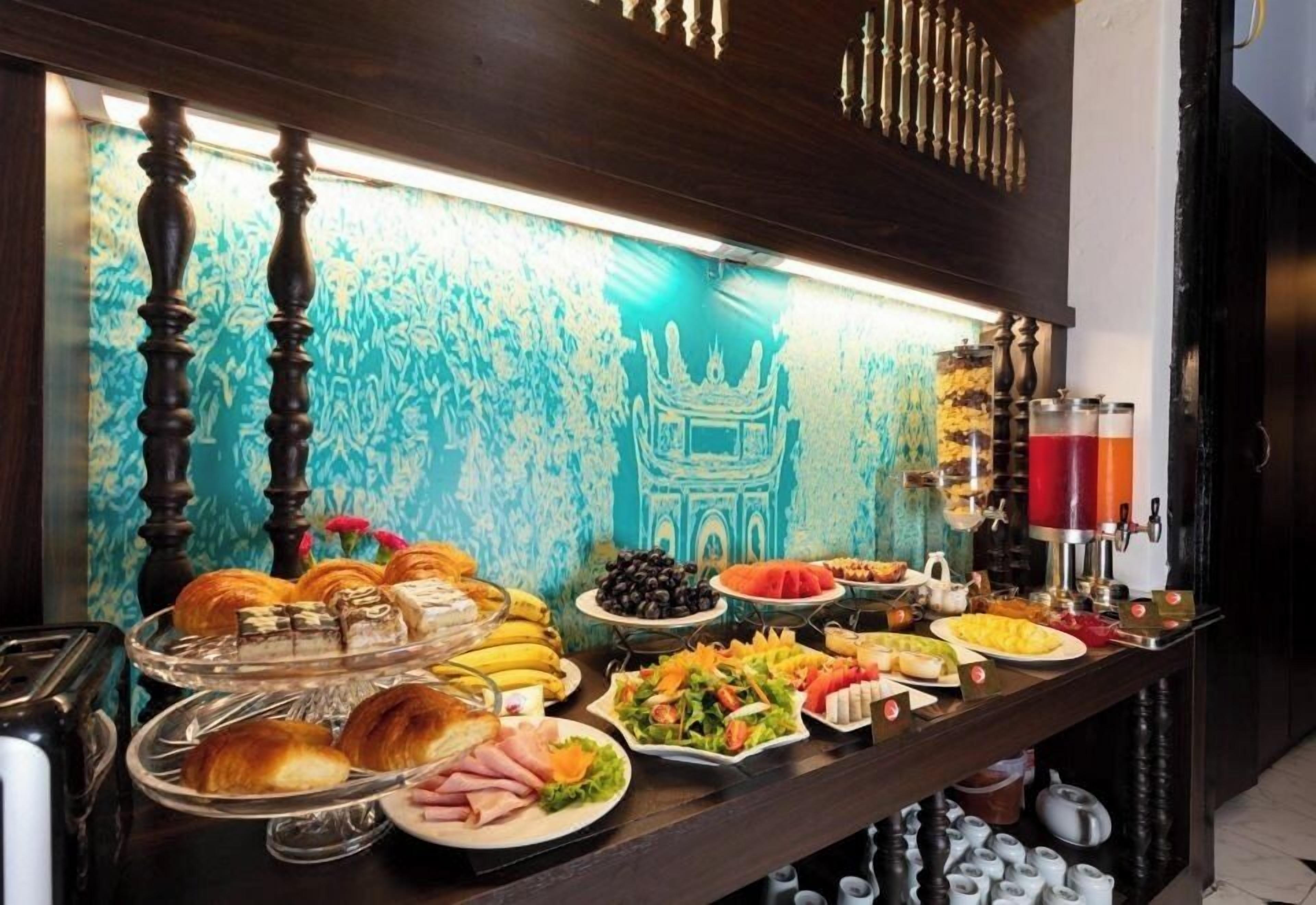 Desayuno continental incluido todos los días 