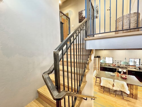 Charming Downtown Home – Walk to Elk Avenue, Shuttle & Nordic Trails