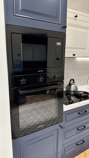 Microwave, oven, stovetop