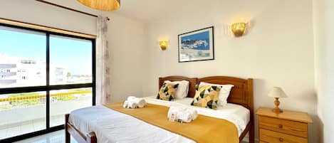 1 間臥室、床單