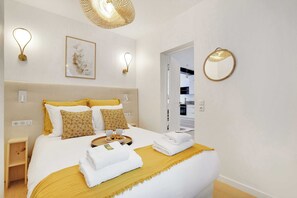 2 habitaciones, tabla de planchar con plancha, wifi y ropa de cama