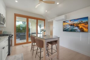 Dining - Luxury Carlsbad Retreat | Across The Street From Beach | Firepit, BBQ, Ping Pong, Cornhole & More (Carlsbad)