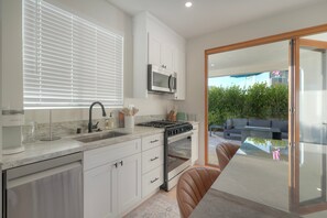 Fridge, microwave, oven, stovetop - Luxury Carlsbad Retreat | Across The Street From Beach | Firepit, BBQ, Ping Pong, Cornhole & More (Carlsbad)