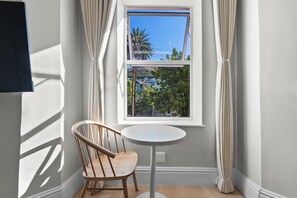 Deluxe Studio | In-room safe, desk, laptop workspace, free WiFi