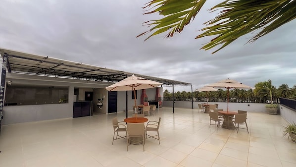 อพาร์ทเมนท์, สูบบุหรี่ได้ | 2 ห้องนอน