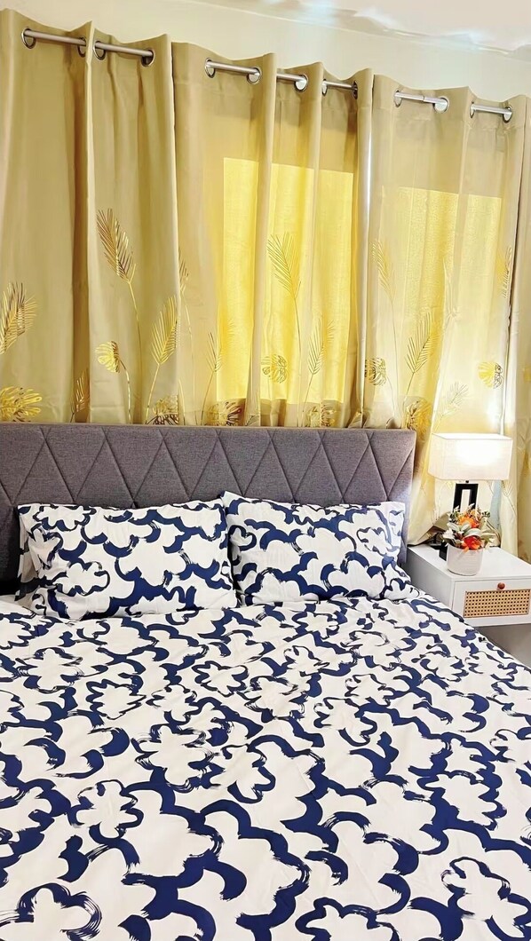 Tabla de planchar con plancha y wifi