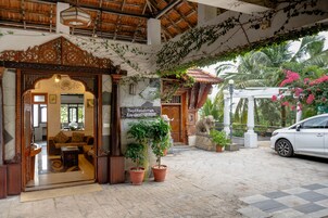 Fachada de la propiedad