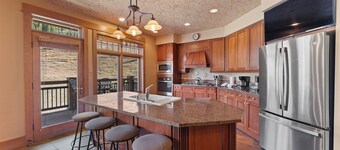 Ski-In/Ski-Out Condo with Outdoor Pool & Hot Tub!