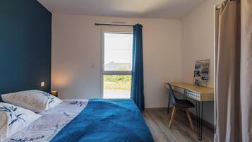 3 chambres, accĂšs Internet, draps fournis