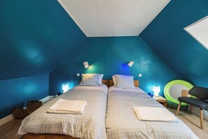 4 slaapkamers, een strijkplank/strijkijzer, wifi, beddengoed