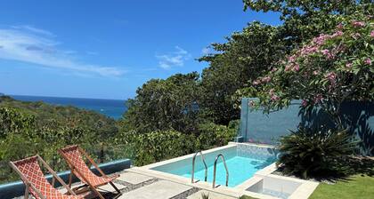 Villa JuPITER, Boracay, ocean view holiday home with pool