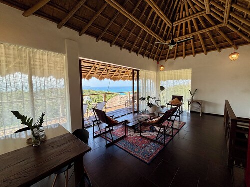 Villa JuPITER, Boracay, ocean view holiday home