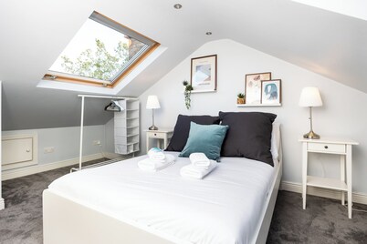 Chic 3-Bed House Near 3Arena & Bord Gáis Theatre