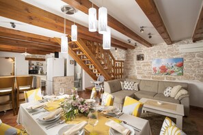 تناول الطعام